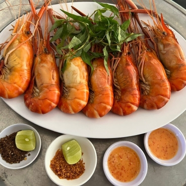 Tôm hấp nước dừa